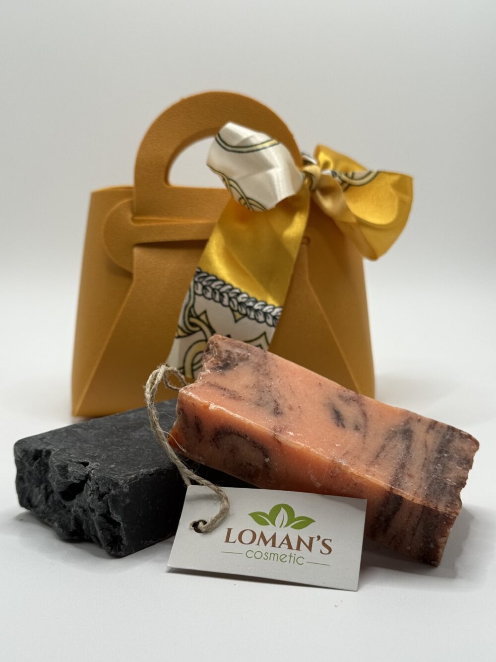 Bolso miniatura con Pañuelo+Pack de dos Jabones Naturales Loman’s Cosmetic